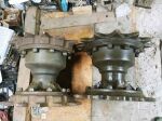 The difference in width between 13- and 14-tooth drive wheels for the T-54, T-55 and T-62