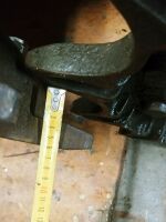 The difference in width between 13- and 14-tooth drive wheels for the T-54, T-55 and T-62