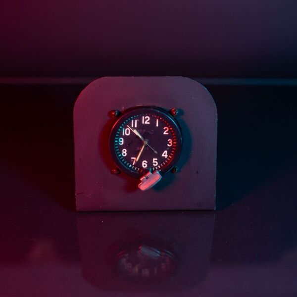 Tank clock for T-55, T-62, T-64, T-72 and T-80 tanks